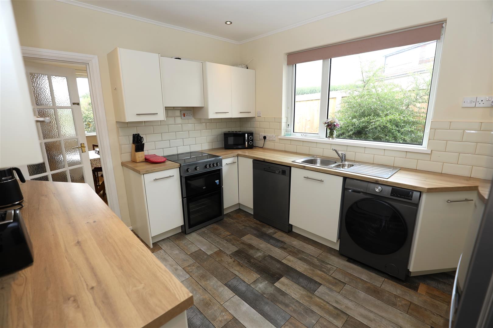 10 Downs View Close, Aberthin, Cowbridge, CF71 7HG